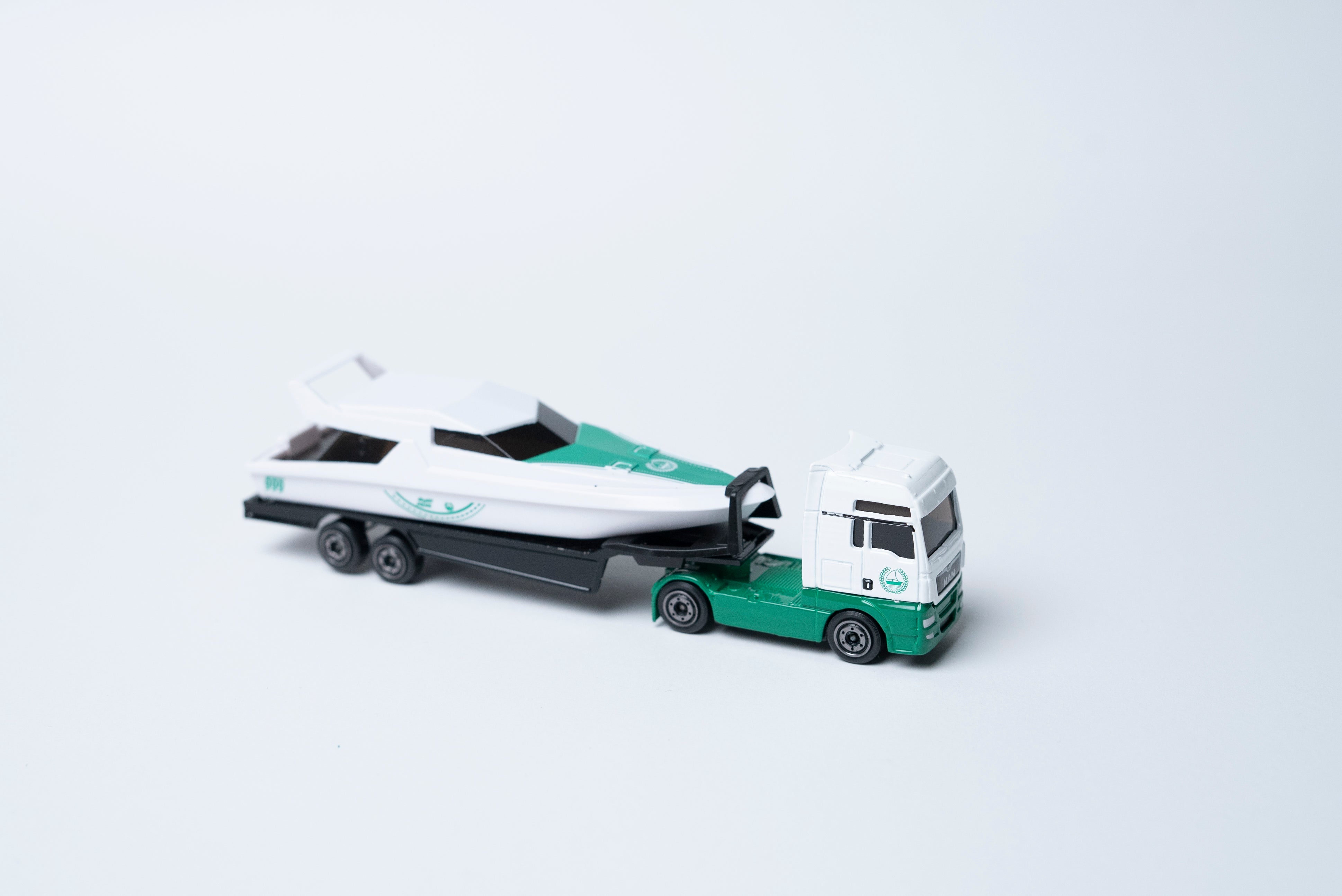 Dubai Police Car S.O.S. Theme Set